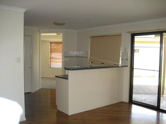 4 Chifley Court, Middle Ridge, QLD 4350