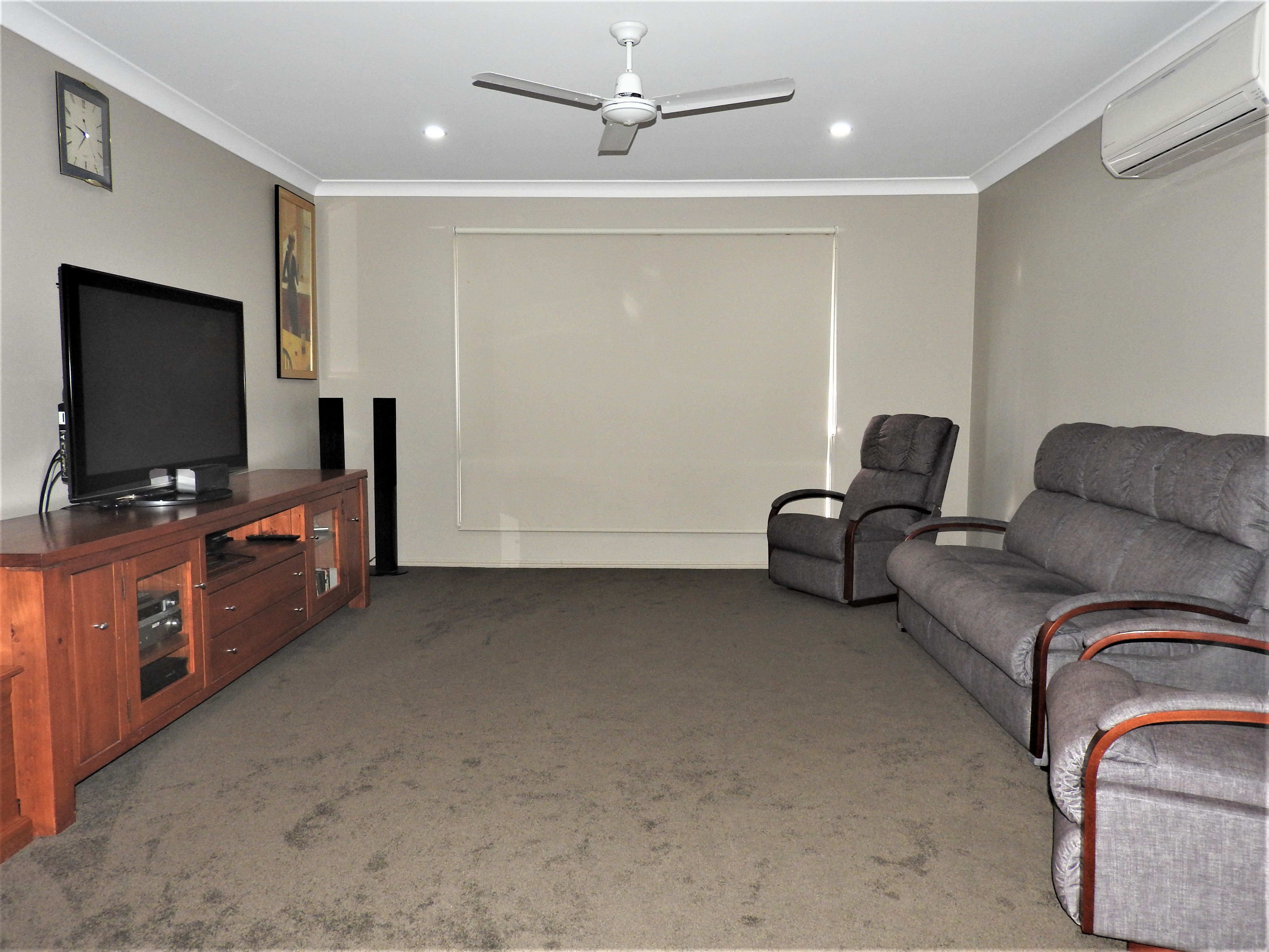 22 Stoneville Circuit, Mount Louisa, QLD 4814