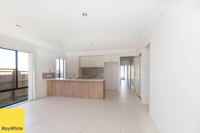 3 Victor Street, Coomera, QLD 4209