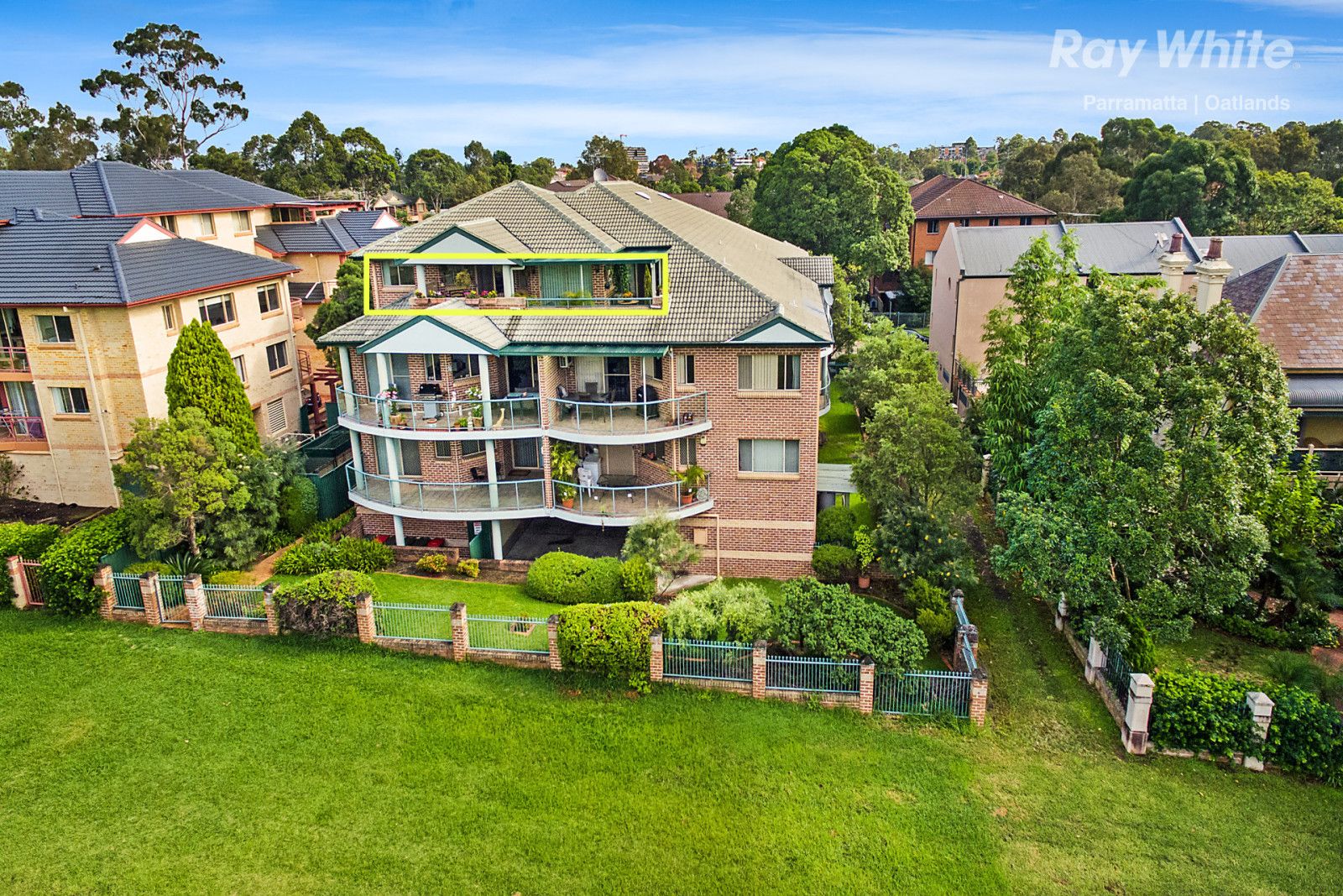 27-28 Parkside Lane, Westmead NSW 2145