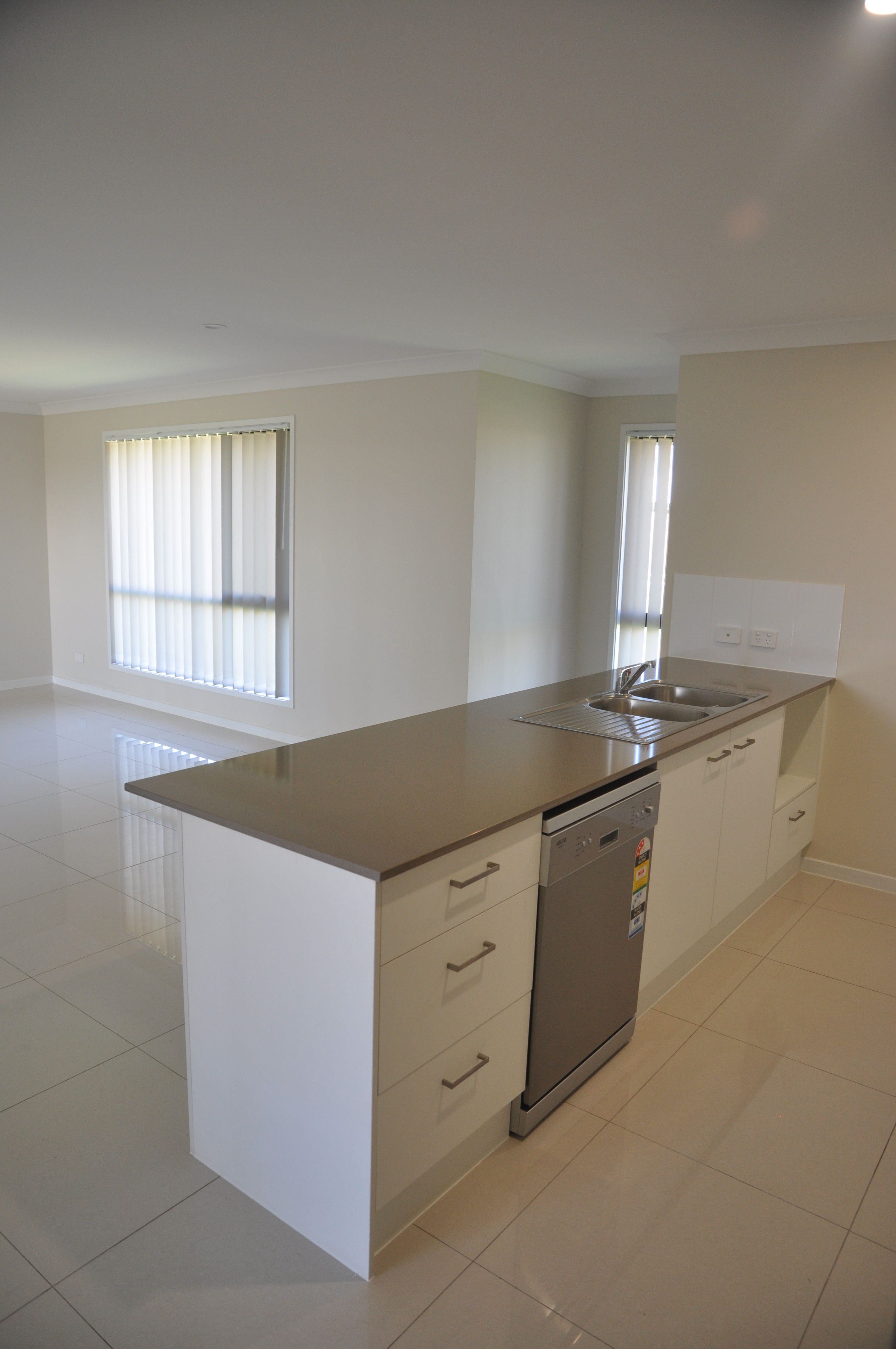 2 Carnamah Street, Cambooya, QLD 4358