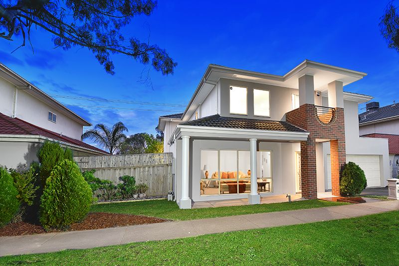 17 Quarry Circuit, Coburg, VIC 3058