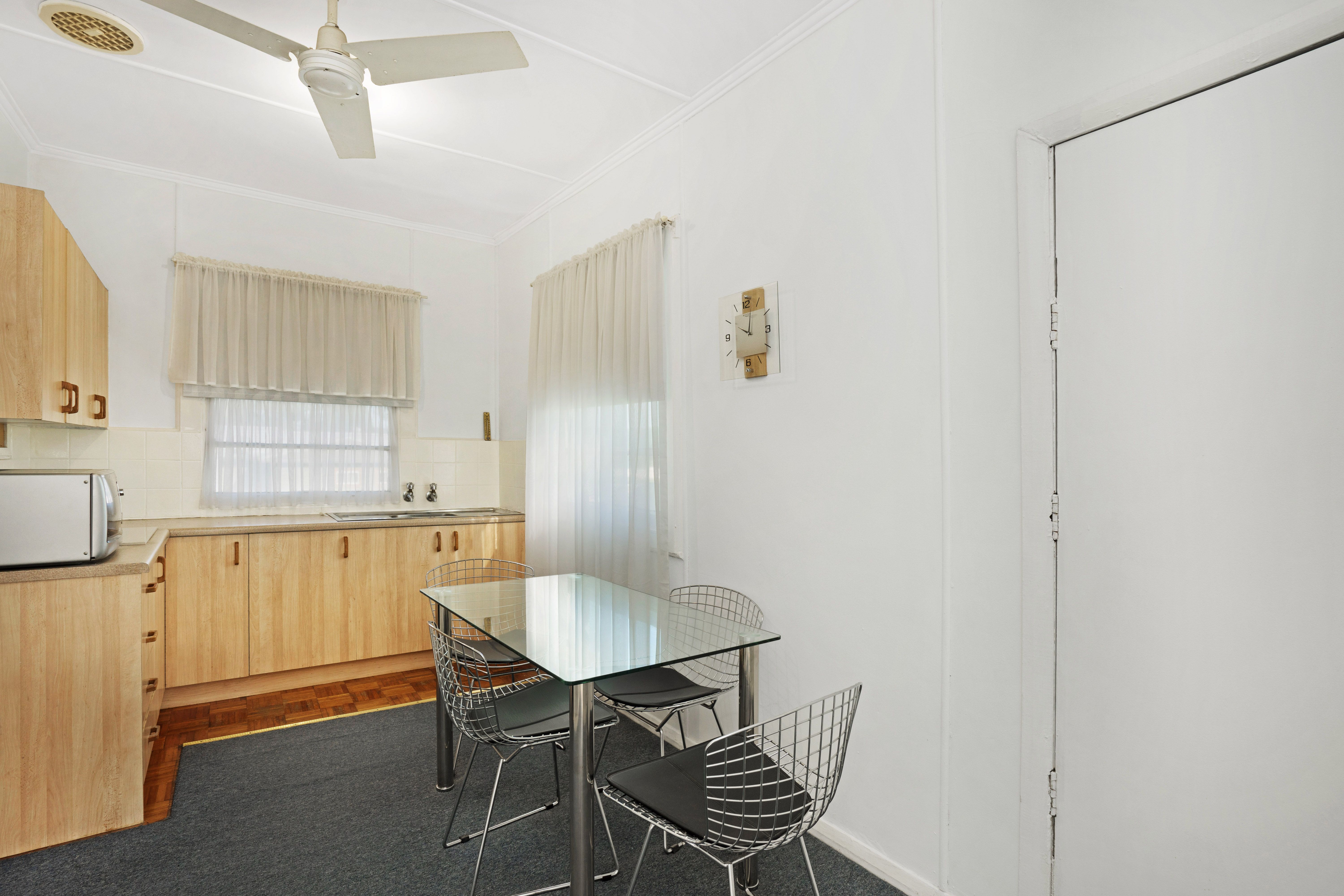8 Station Street, Greta, NSW 2334