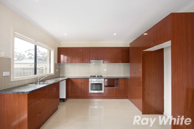 4/30 Grand Central Boulevard, Pakenham, VIC 3810