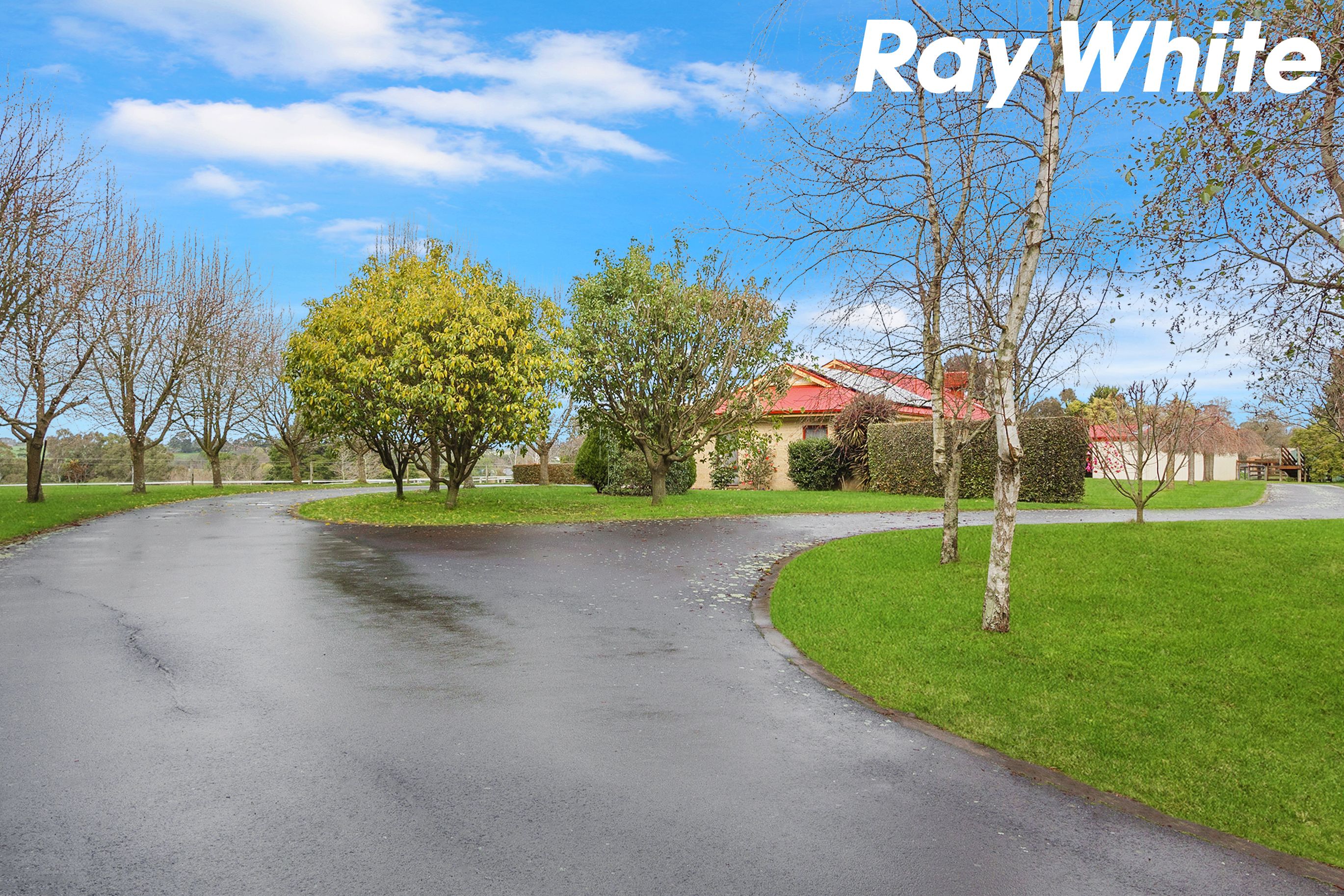 16 Pepperell Drive, Drouin, VIC 3818