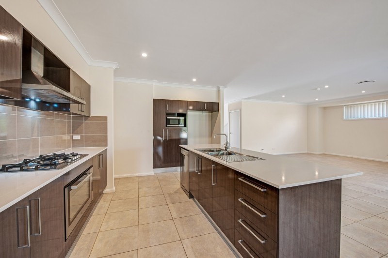12 Lillypilly Street, Colebee, NSW 2761