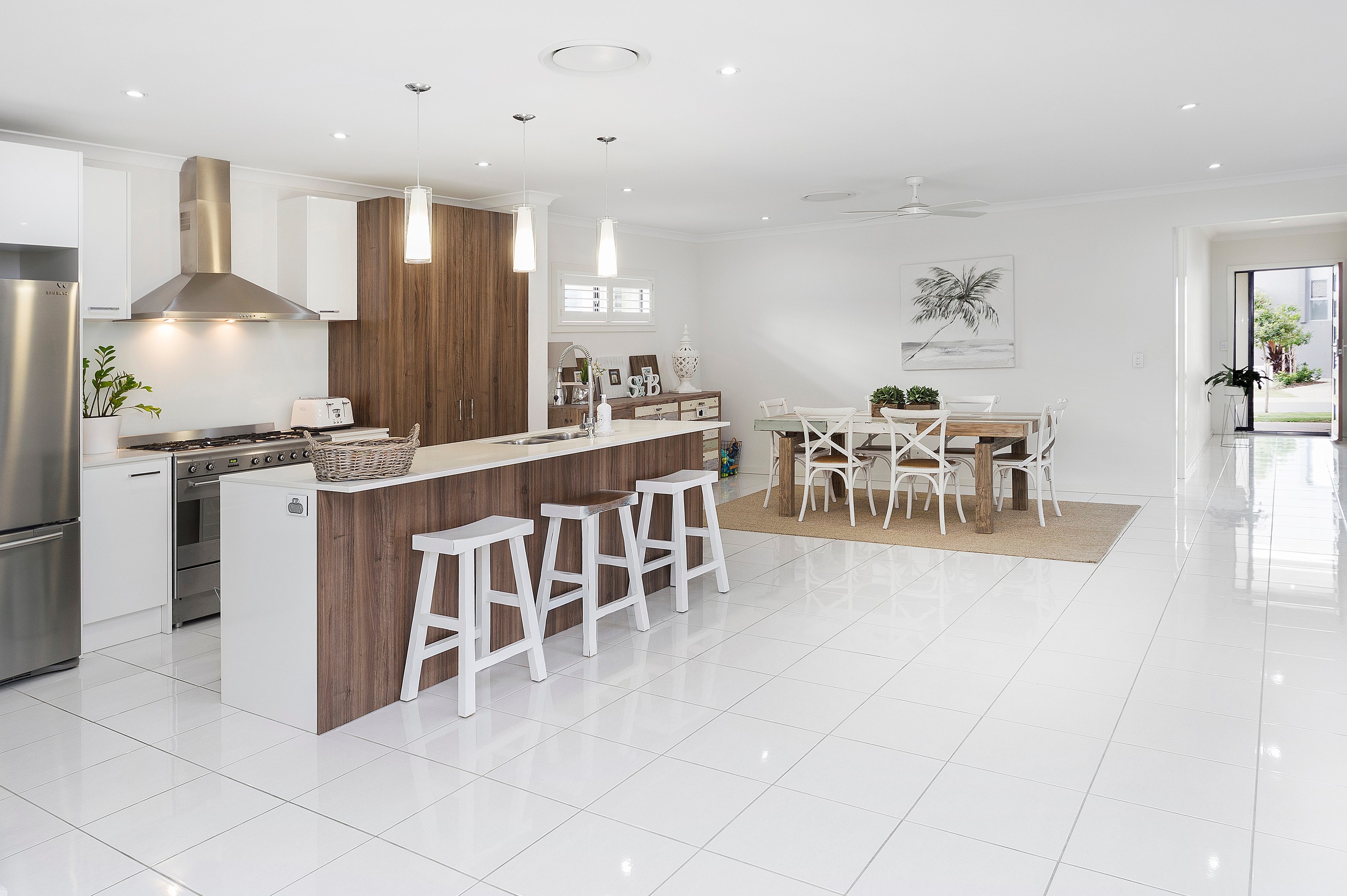 32 Azure Way, Hope Island, QLD 4212