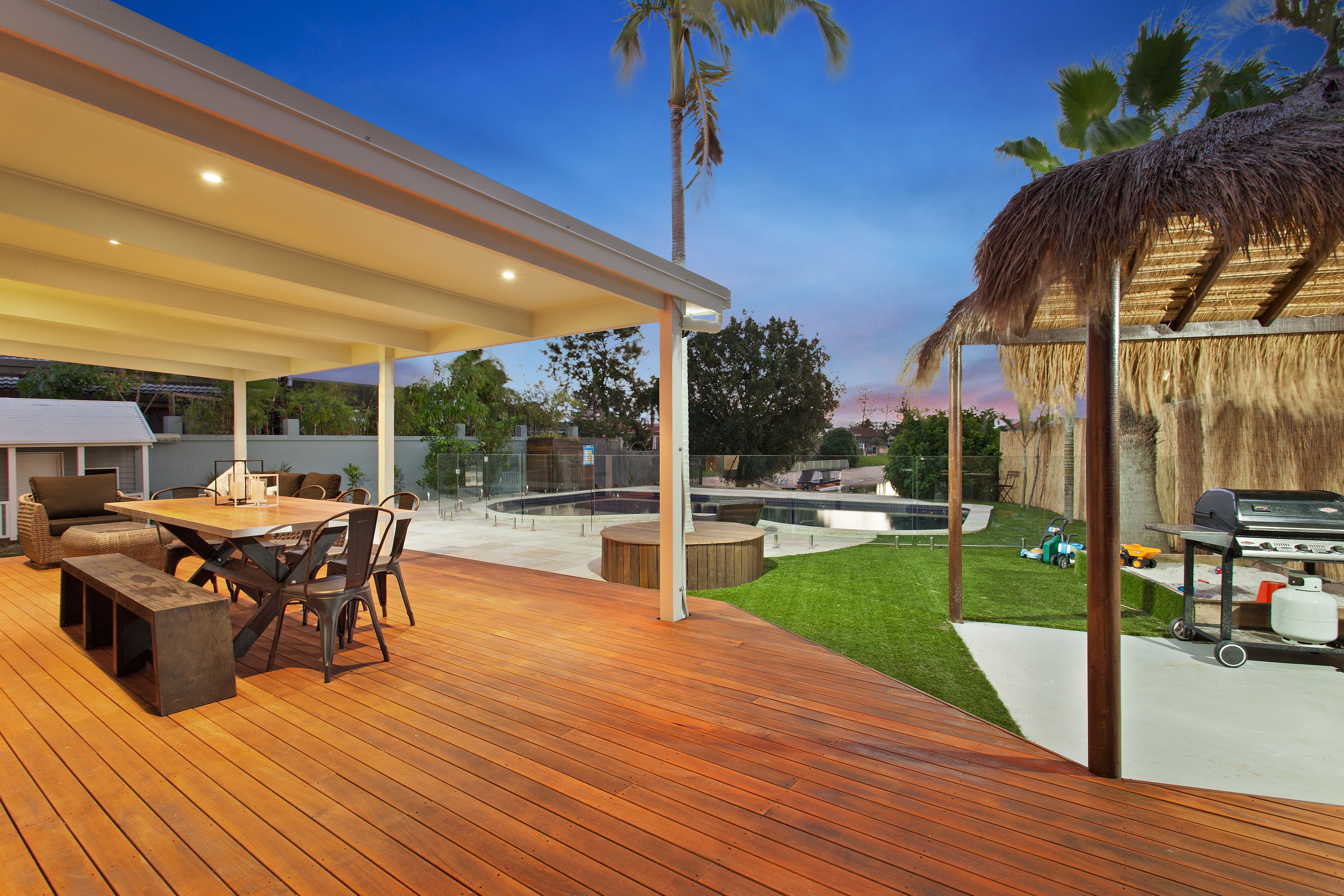20 Bermuda Street, Broadbeach Waters QLD 4218