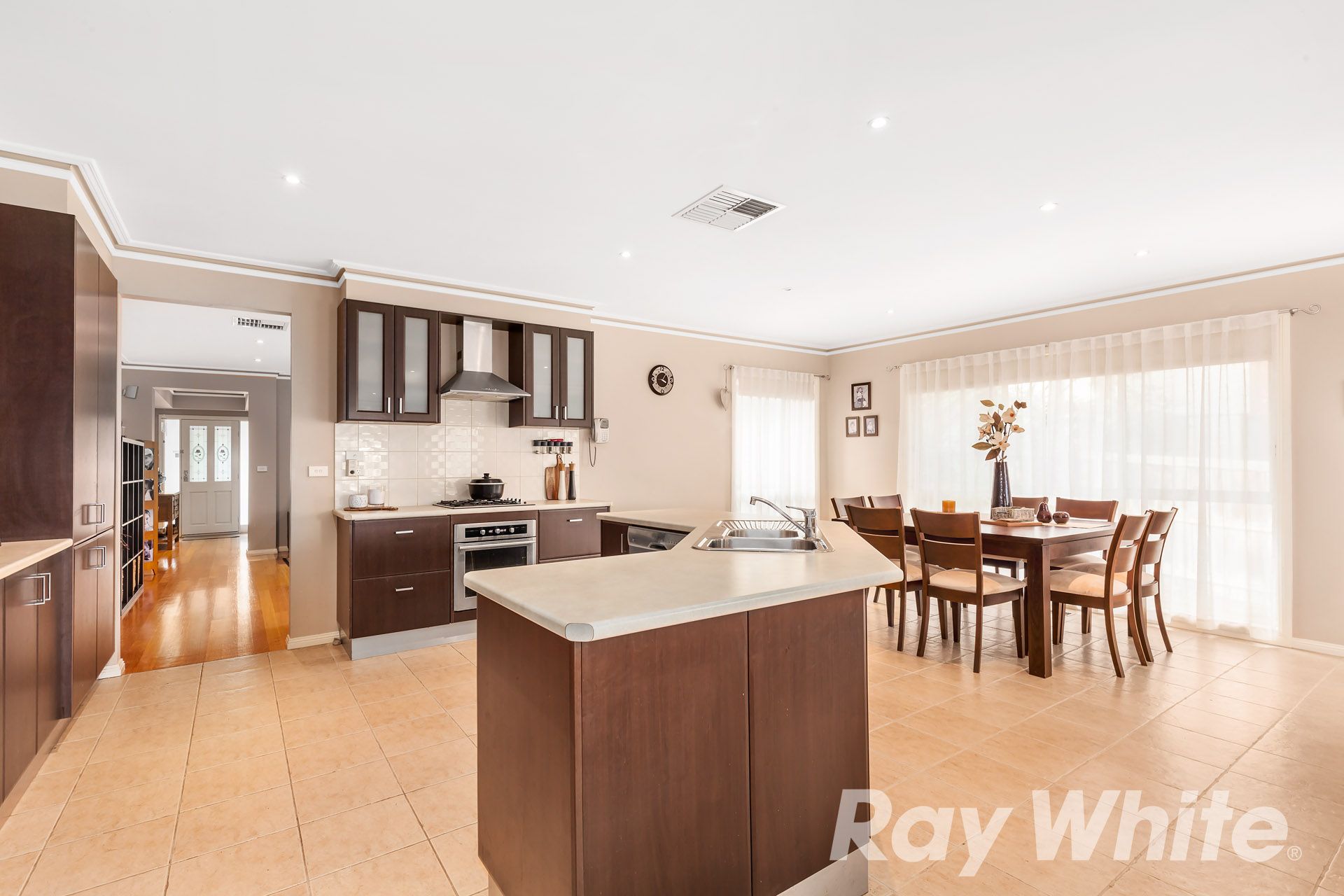 39 Lewins Rail Avenue, South Morang, VIC 3752