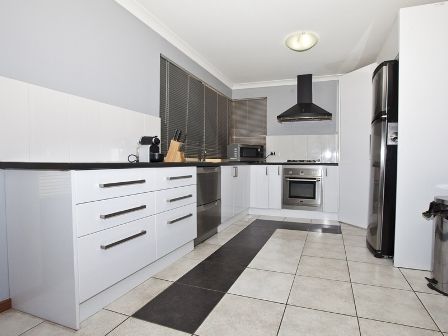 12 Kingfisher Loop, High Wycombe, WA 6057