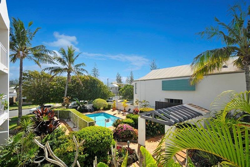 20 Ocean Street, Mermaid Beach QLD 4218