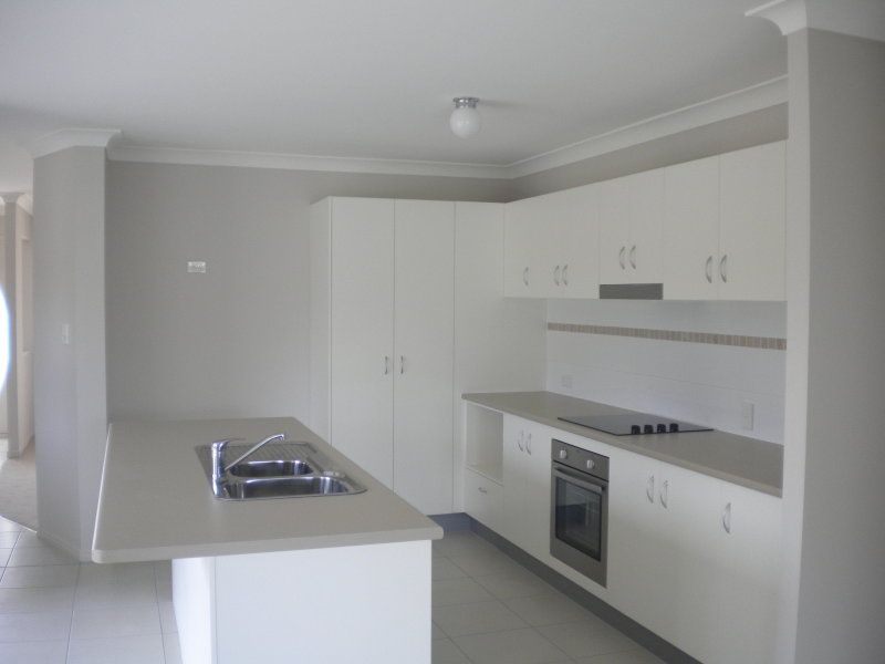 17 Lemon Myrtle Drive, Morayfield, QLD 4506