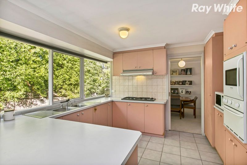 9 Irving Road, Pakenham, VIC 3810