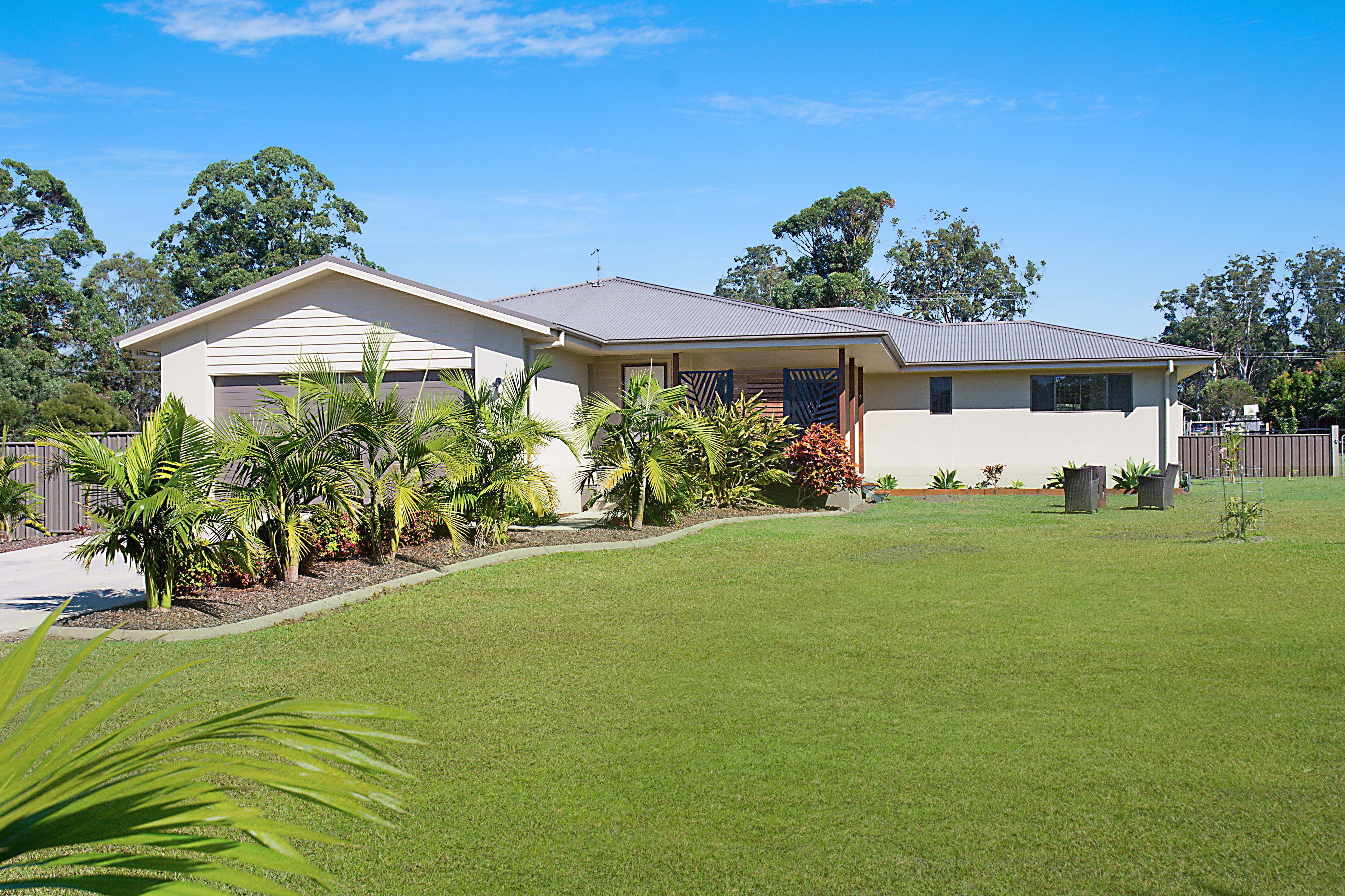 10 Parklands Drive