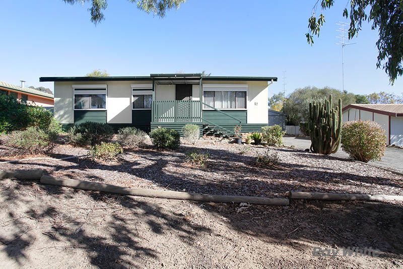 14 Geddes Avenue, Clare, SA 5453
