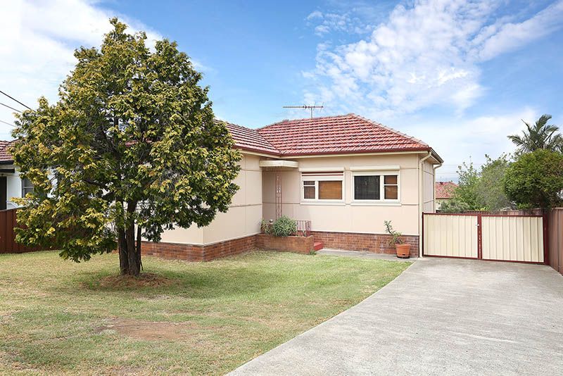 Fairfield West, NSW Rental House for Rent