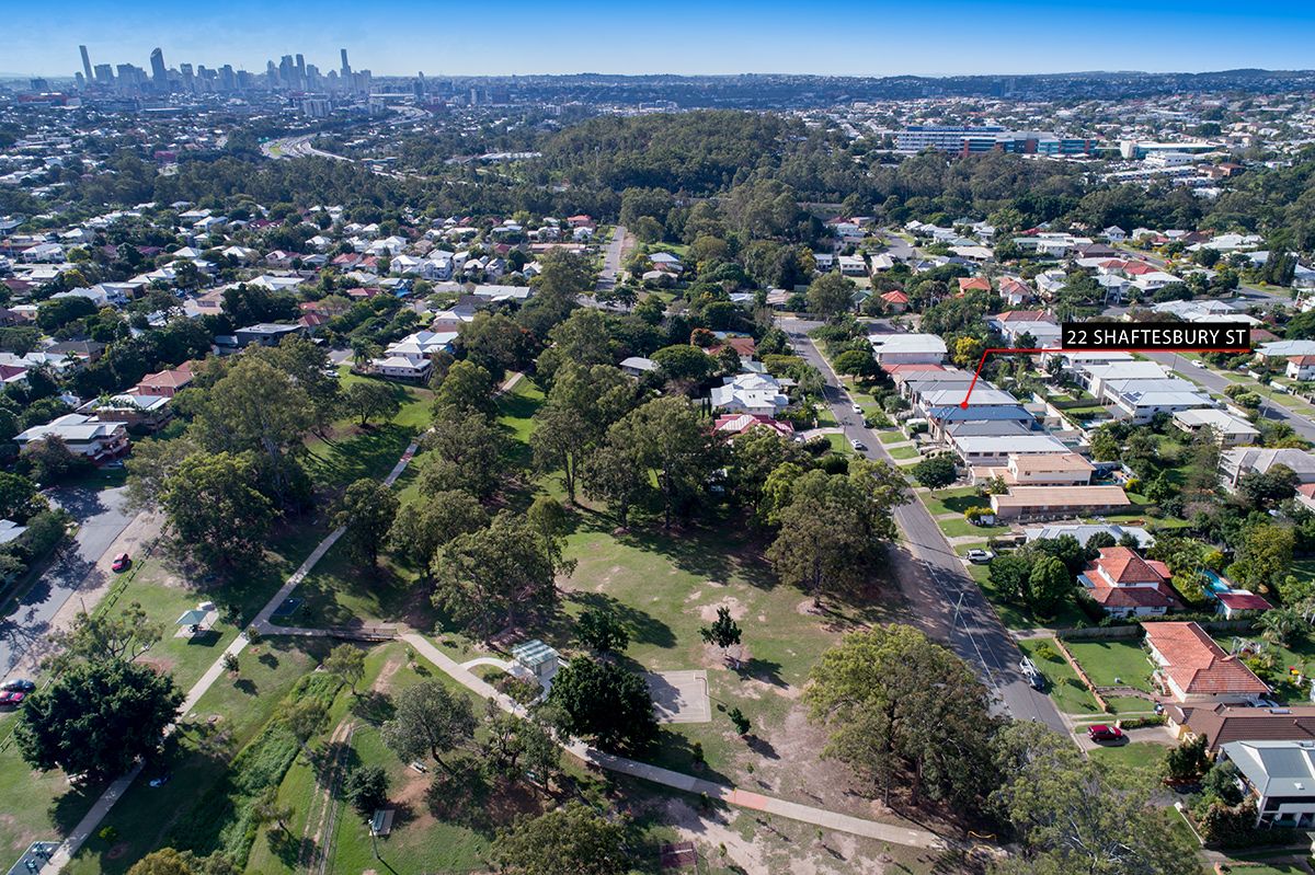 22 Shaftesbury Street, Tarragindi, QLD 4121