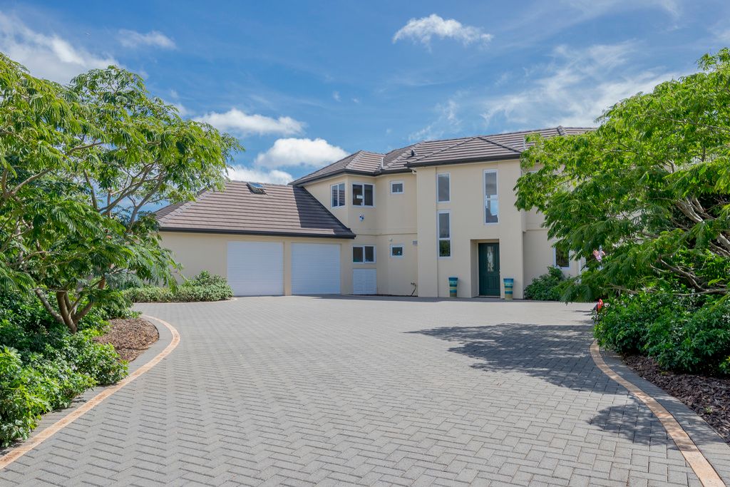18 Bearing West Court, Paraparaumu, Kapiti Coast District