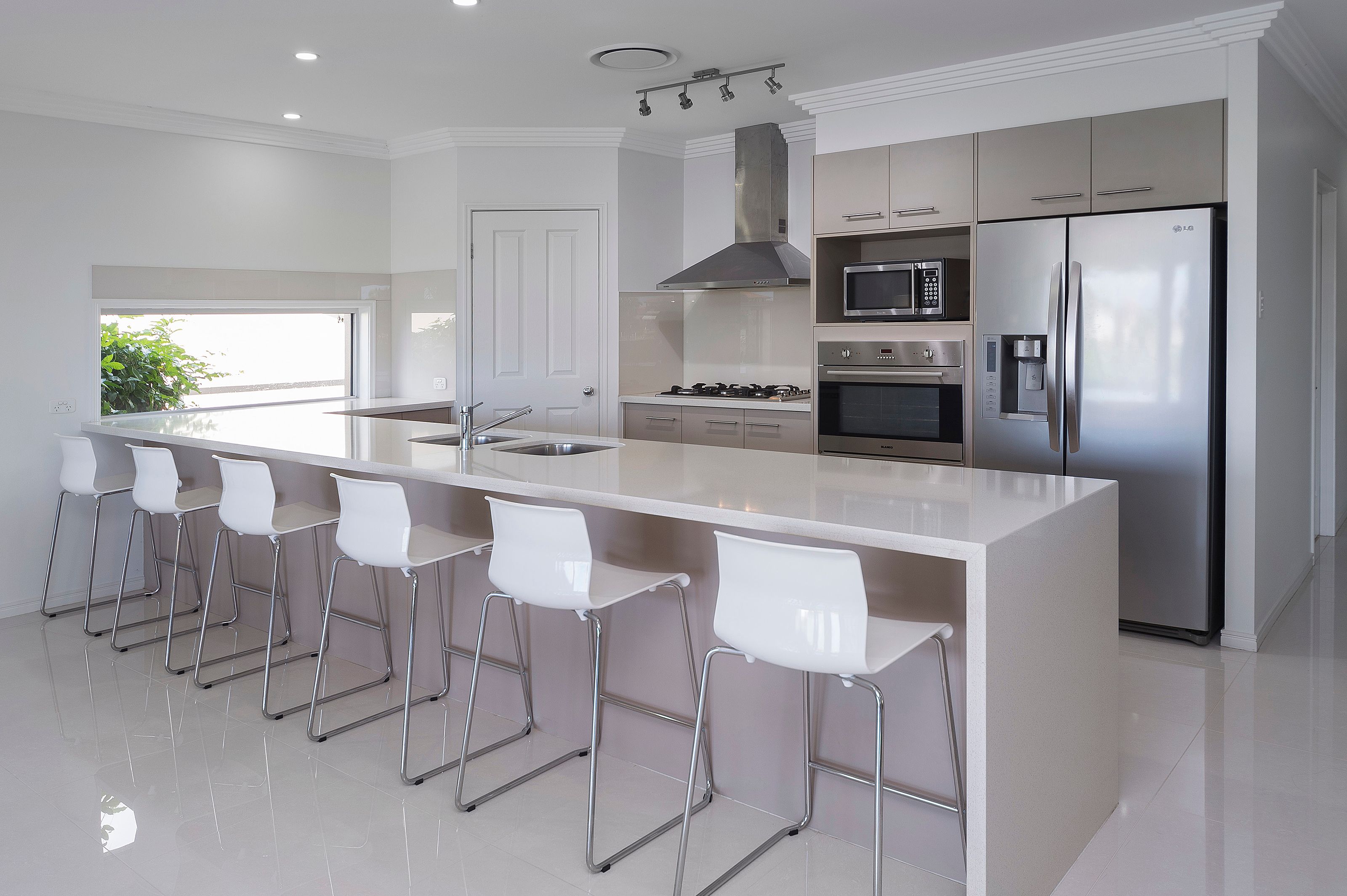 126 The Peninsula, Helensvale, QLD 4212