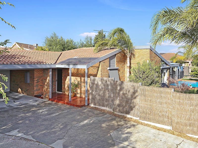 1 Pinecrest Drive, Highton, VIC 3216