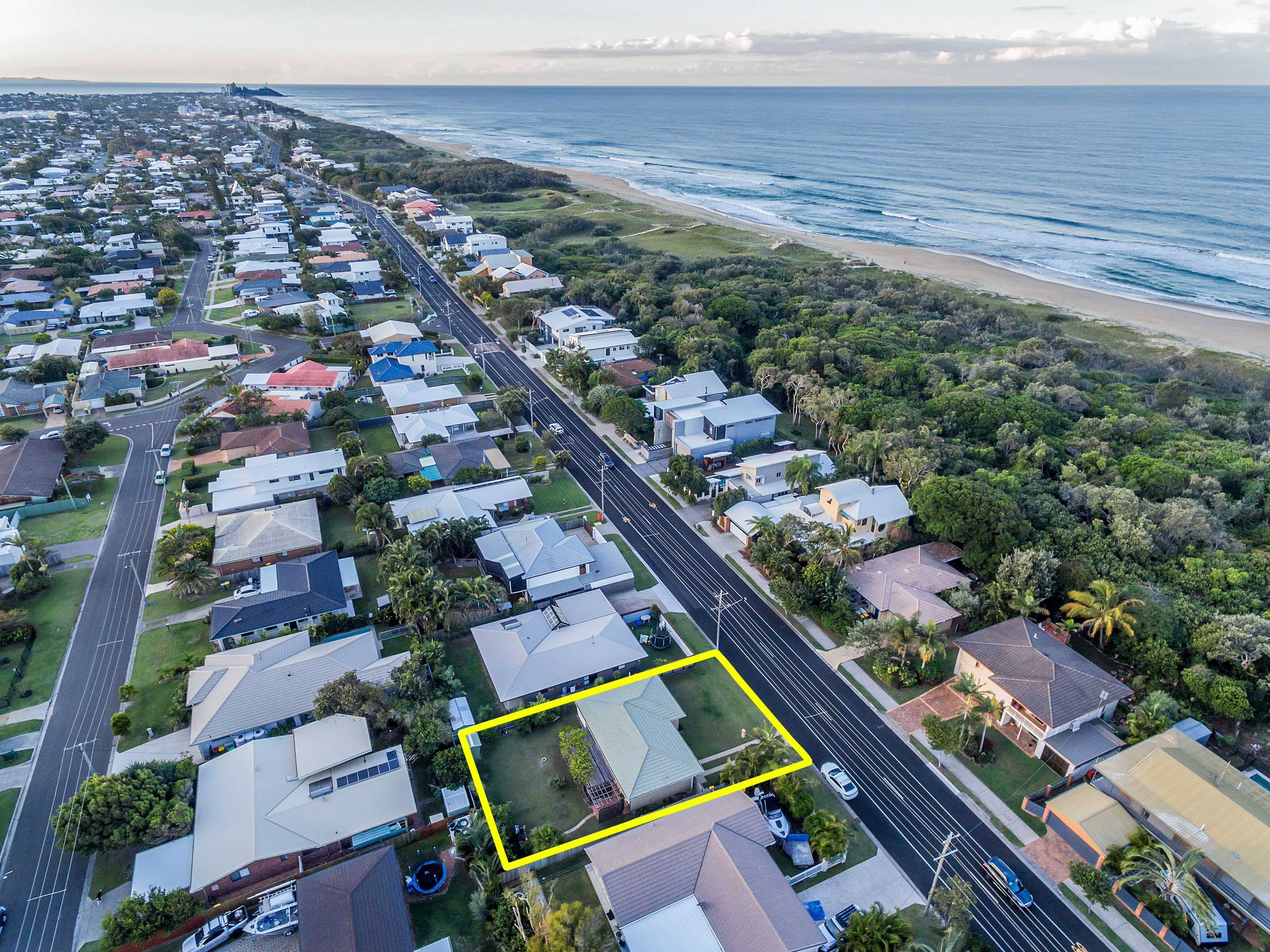 82 Oceanic Drive, Warana, QLD 4575