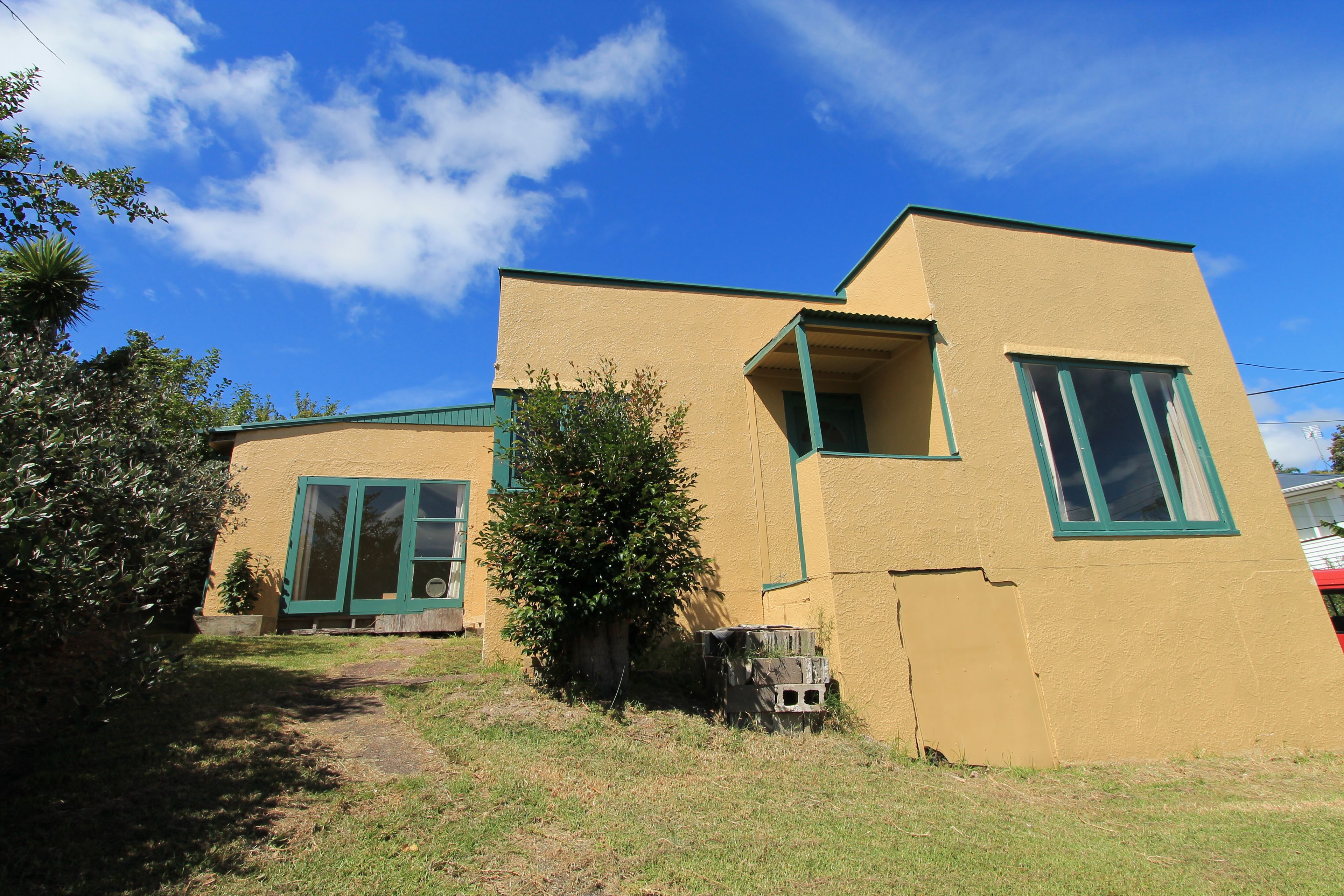 596 Beach Road, Rothesay Bay, North Shore City