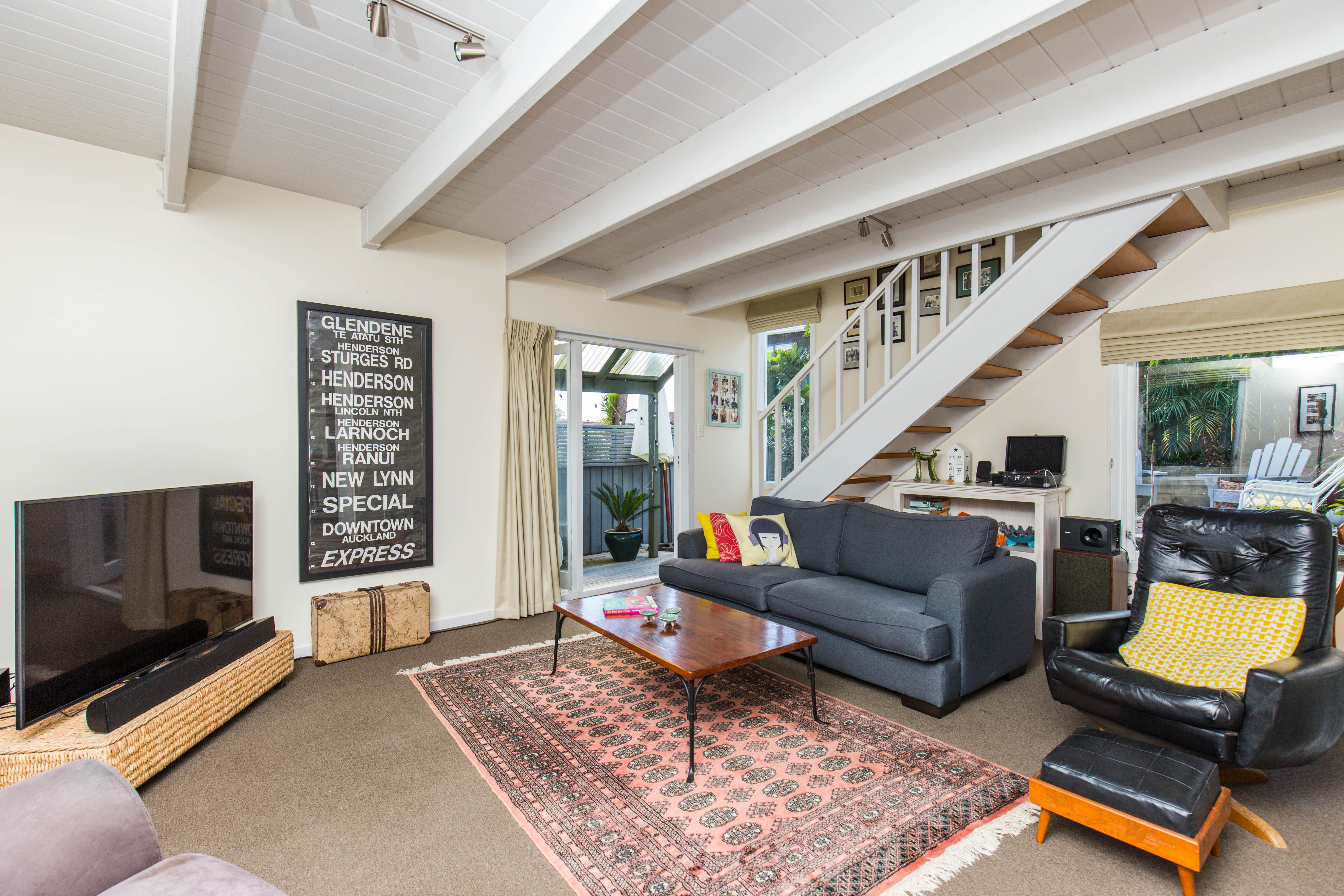 2/5 Seaside Avenue, Waterview, Auckland City