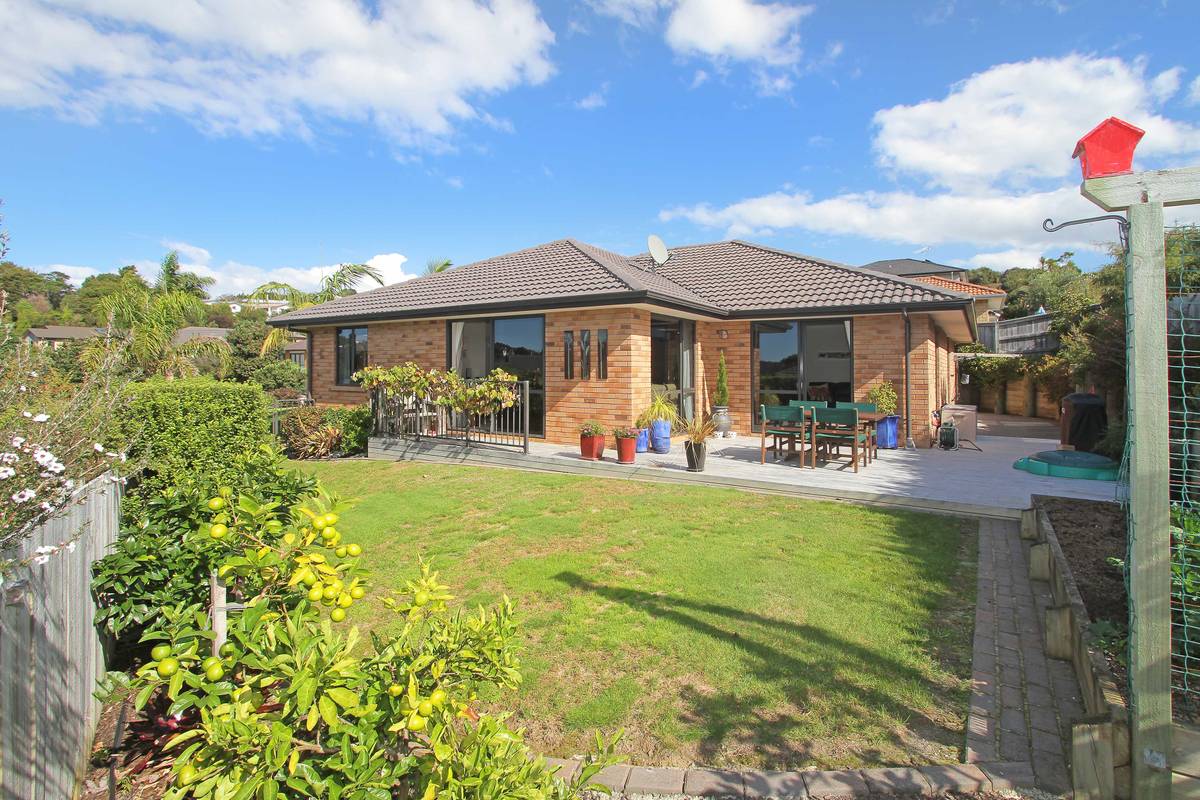 22 Beachwood Drive, Hatfields Beach, Rodney Real Estate Ray White