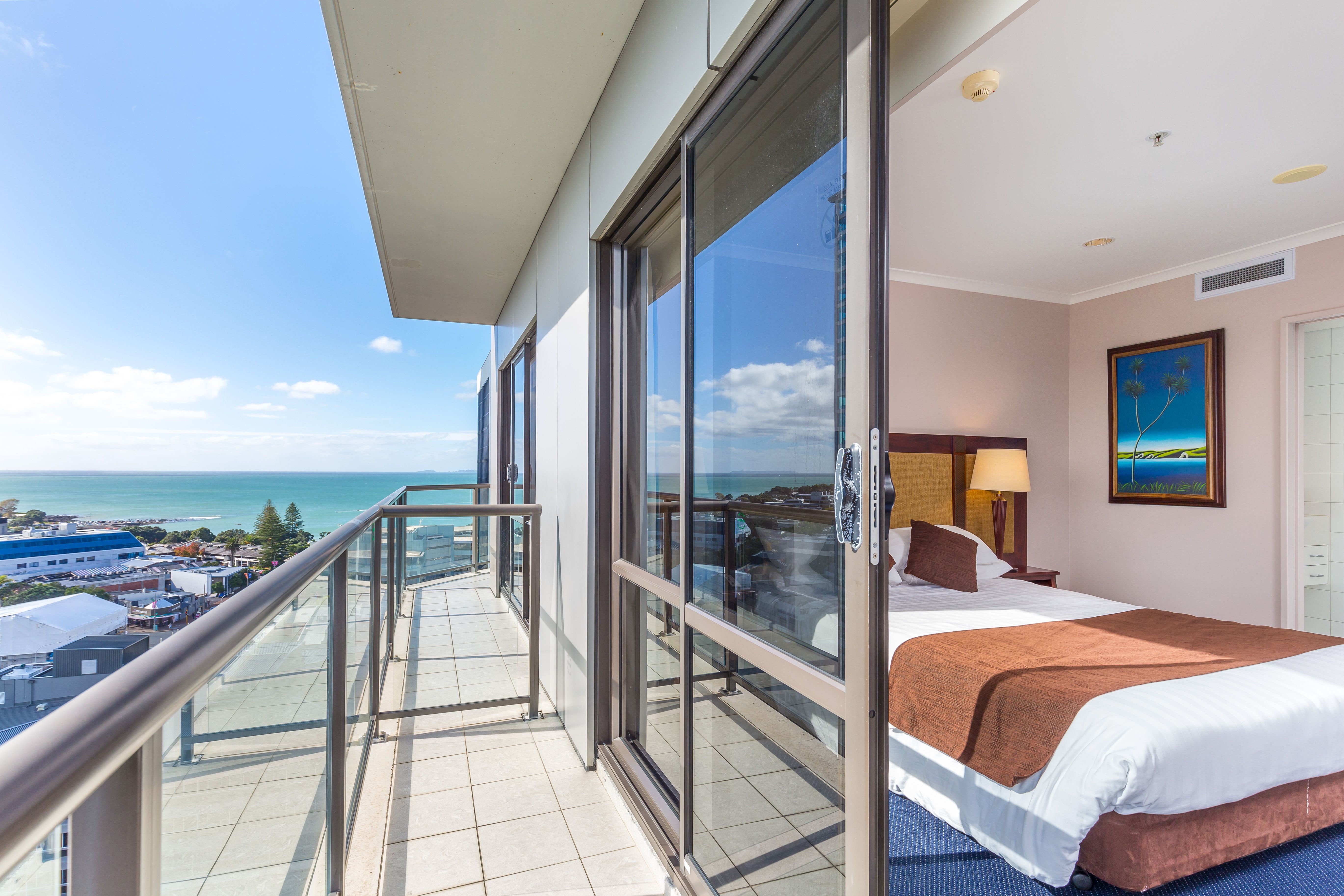1307/9-17 Byron Avenue, Takapuna, North Shore City