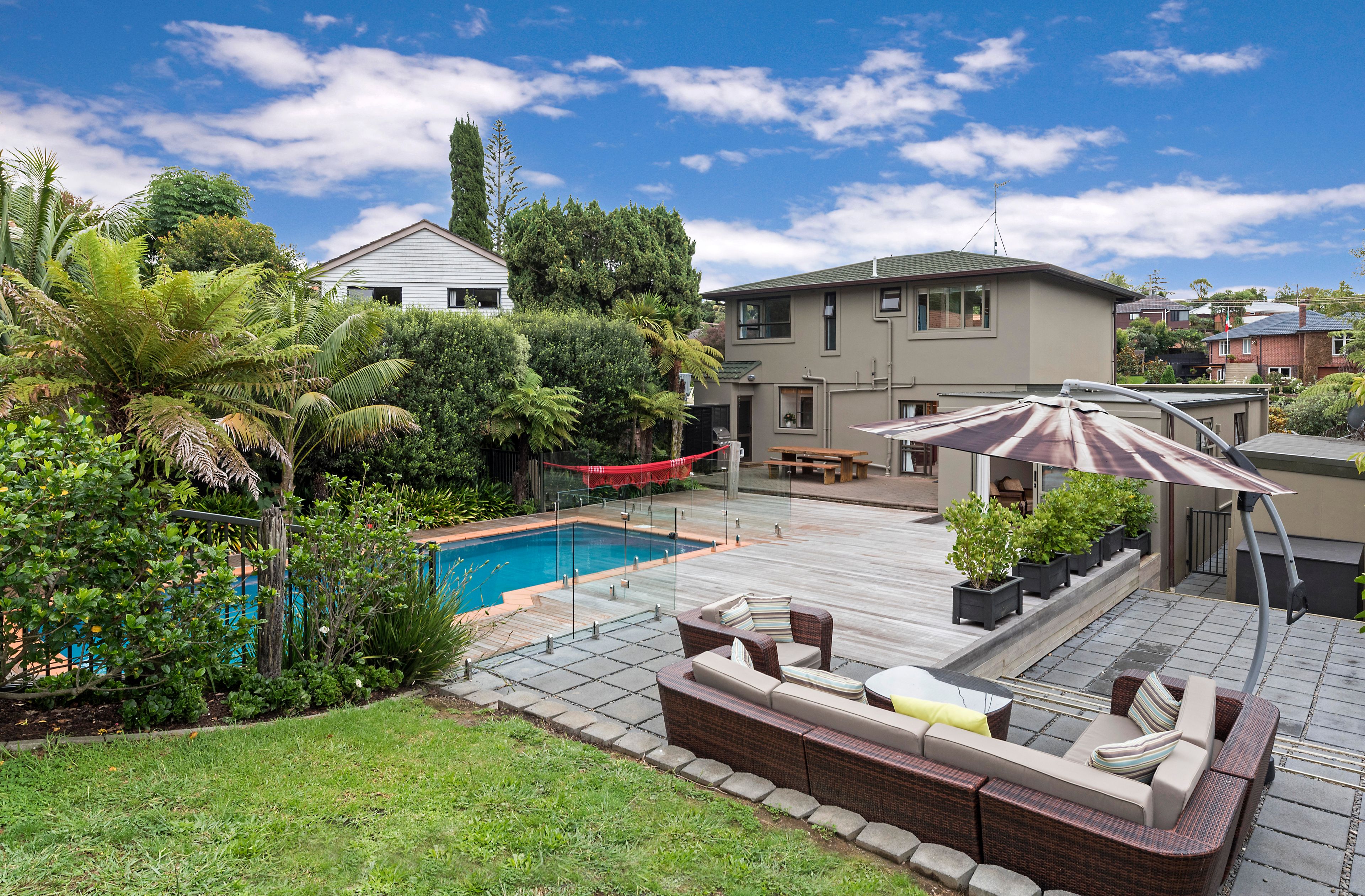 9 Glenfern Road, Mellons Bay, Manukau City