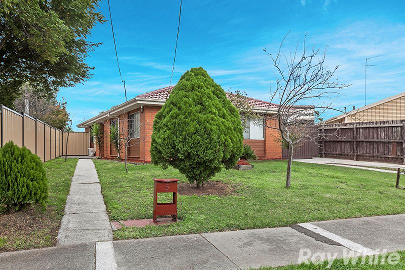 5 Dartmoor Court, Meadow Heights VIC 3048