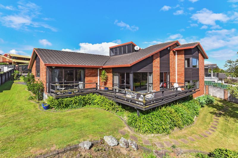 House 68 Redoubt Road, Goodwood Heights, Manukau City