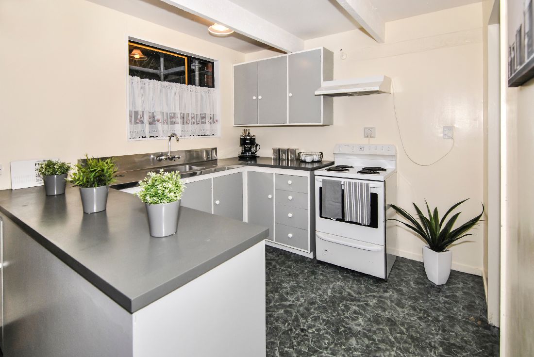 71a Stewart Drive, Newlands, Wellington City
