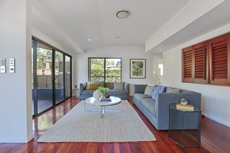 10 Oakview Circuit, Brookwater, QLD 4300