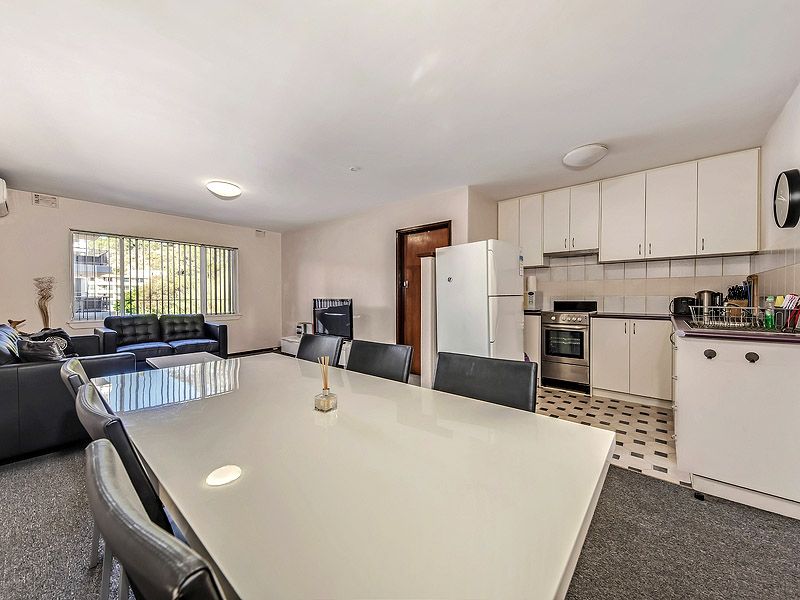 24/132 Mounts Bay Road, Perth WA 6000
