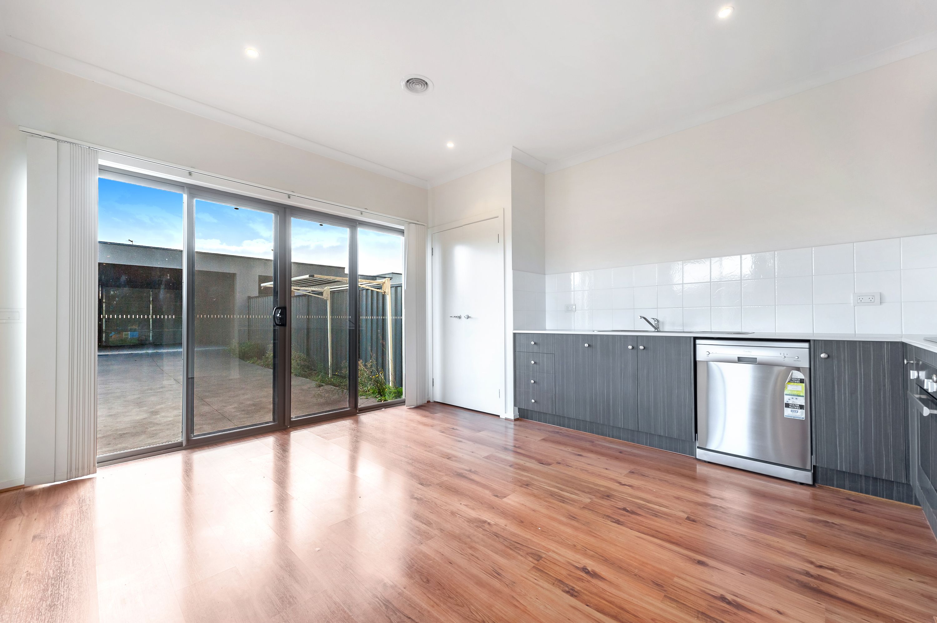2 Andover Lane, Craigieburn, VIC 3064