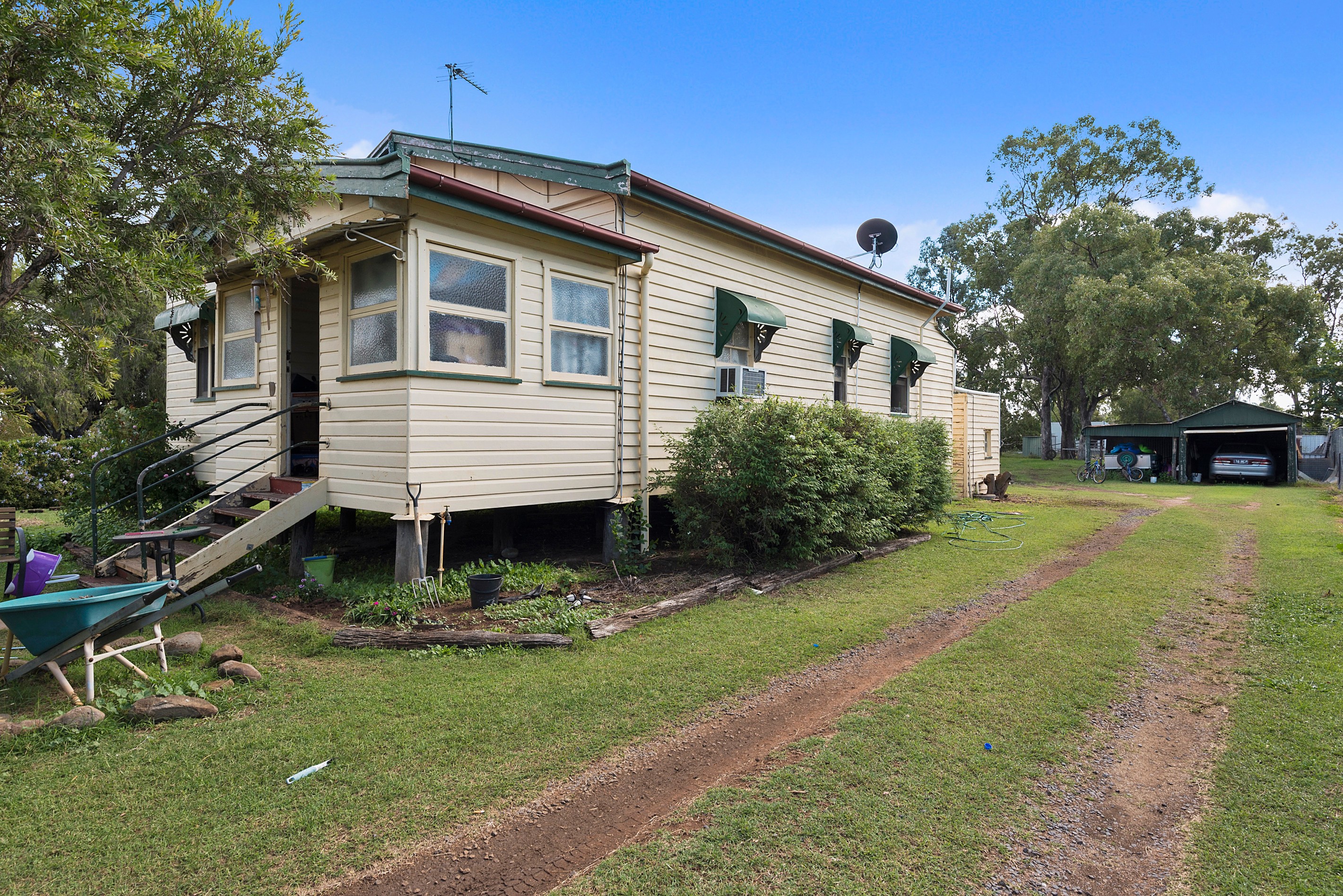 120 Kent Street, Oakey, QLD 4401