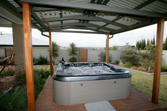 15 Dundale Crescent, Estella, NSW 2650