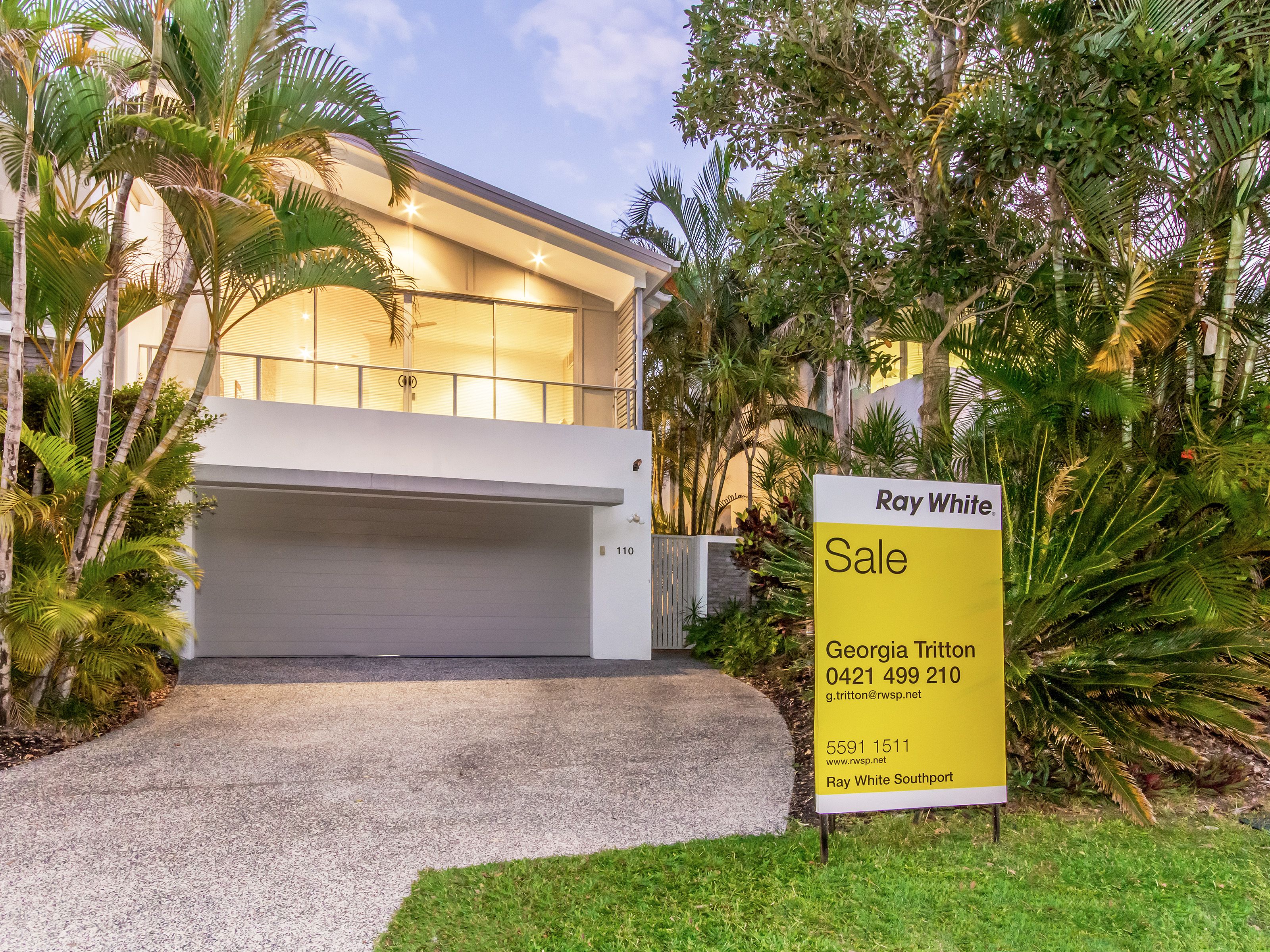 2/110 Slatyer Avenue, Bundall, QLD 4217