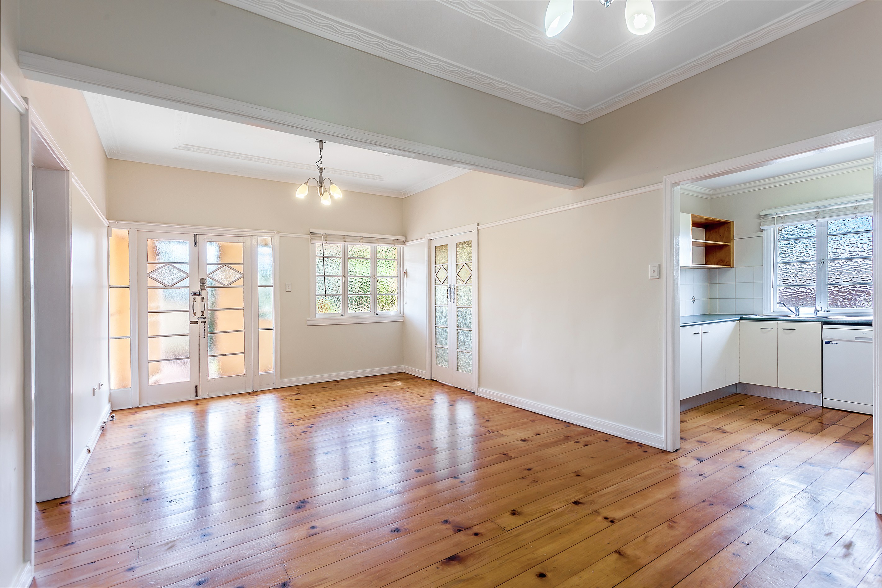 136 Holberton Street, Newtown, QLD 4350