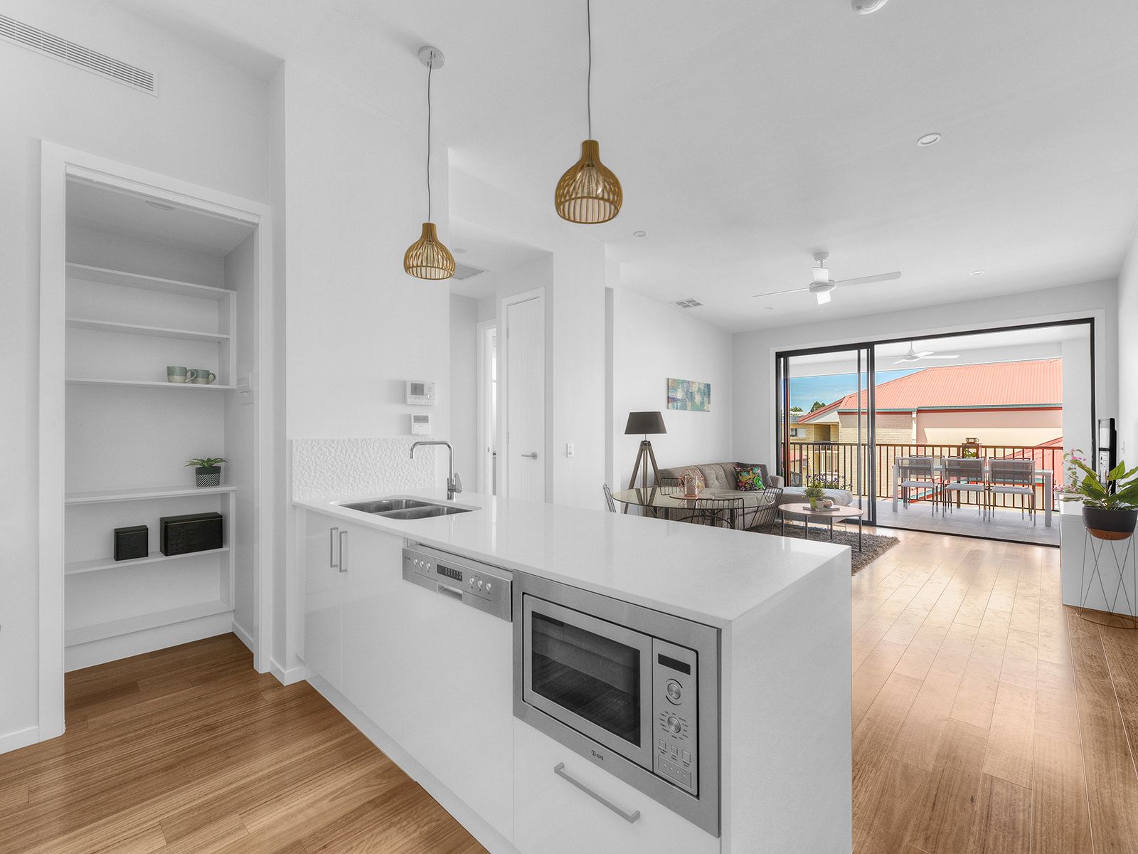19 Howard Street, Morningside QLD 4170