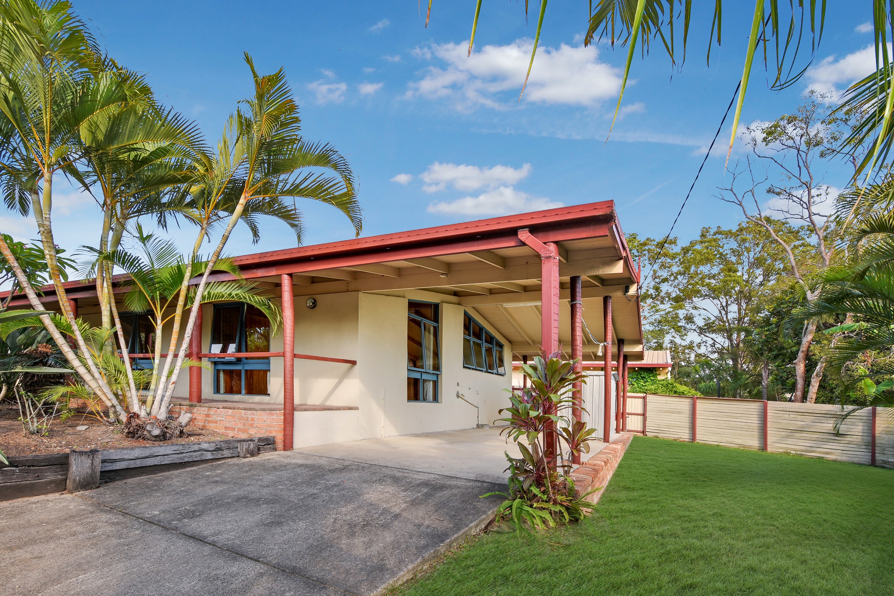 1 Fairlie Crescent, Moffat Beach, QLD 4551