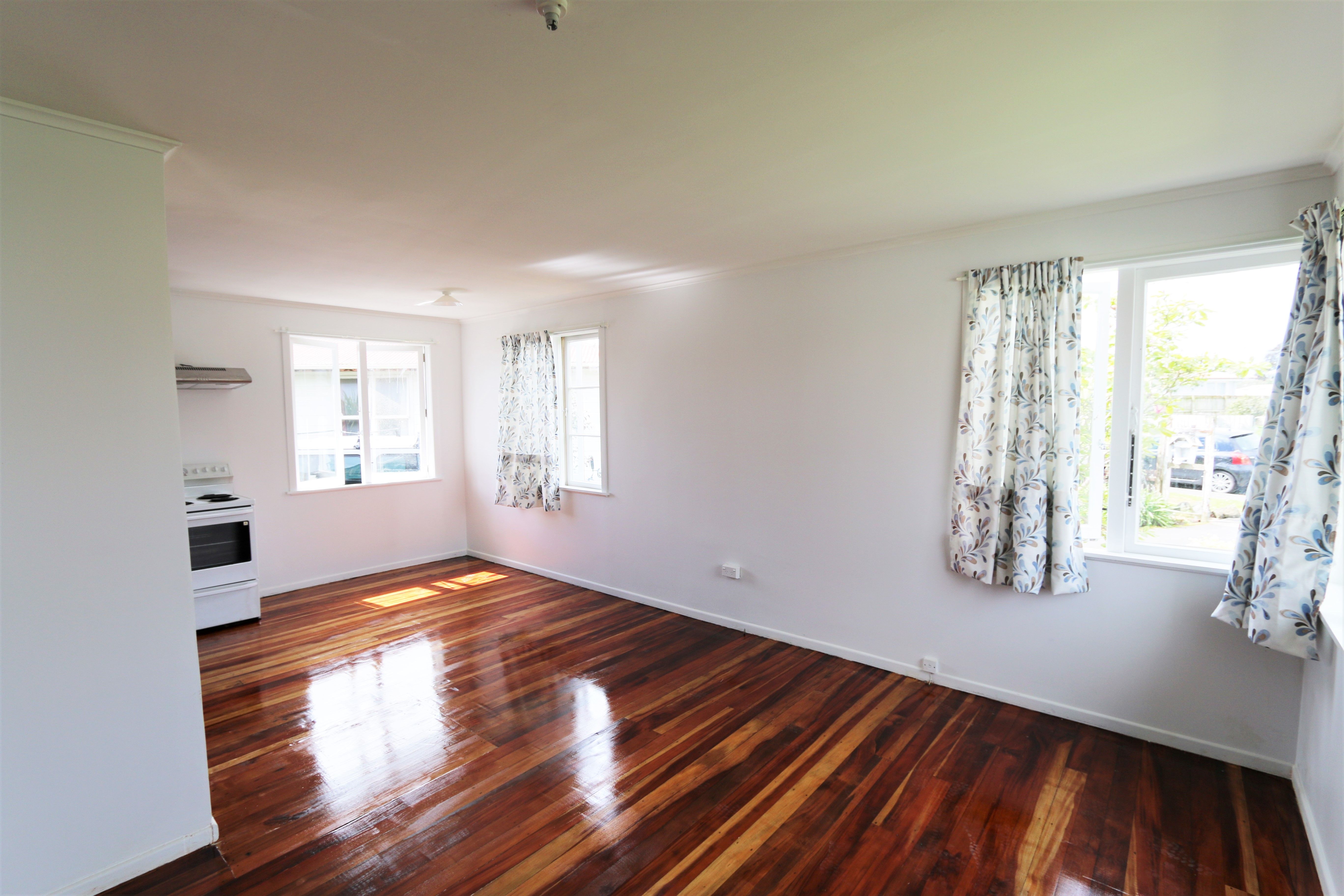 32 Tarata Crescent, Mangere Bridge, Manukau City