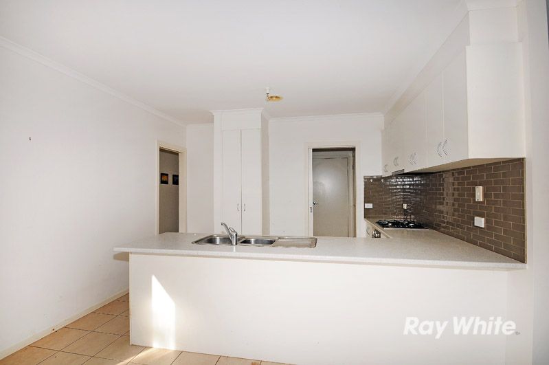 2/5 Rosslyn Avenue, Seaford, VIC 3198