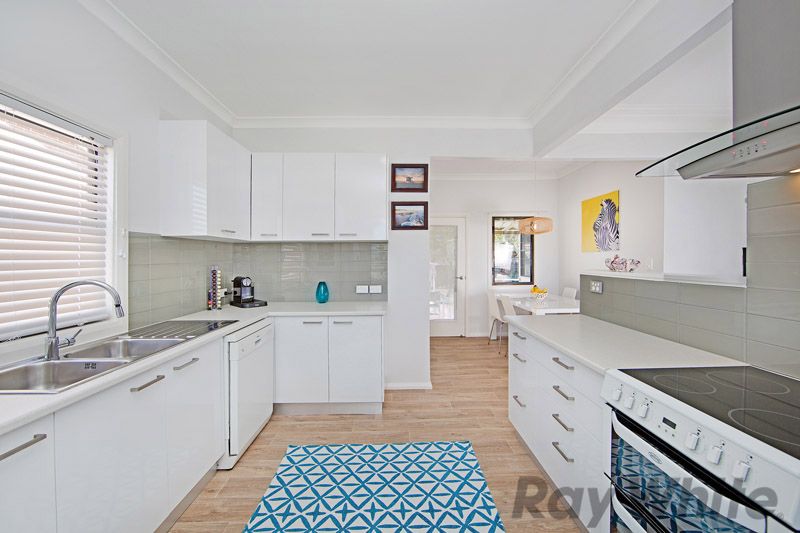 11 Boomerang Street, Budgewoi, NSW 2262