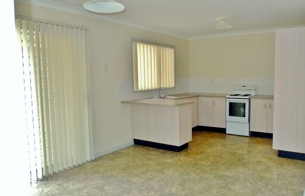 134 Elizabeth Bay Drive, Lake Munmorah, NSW 2259