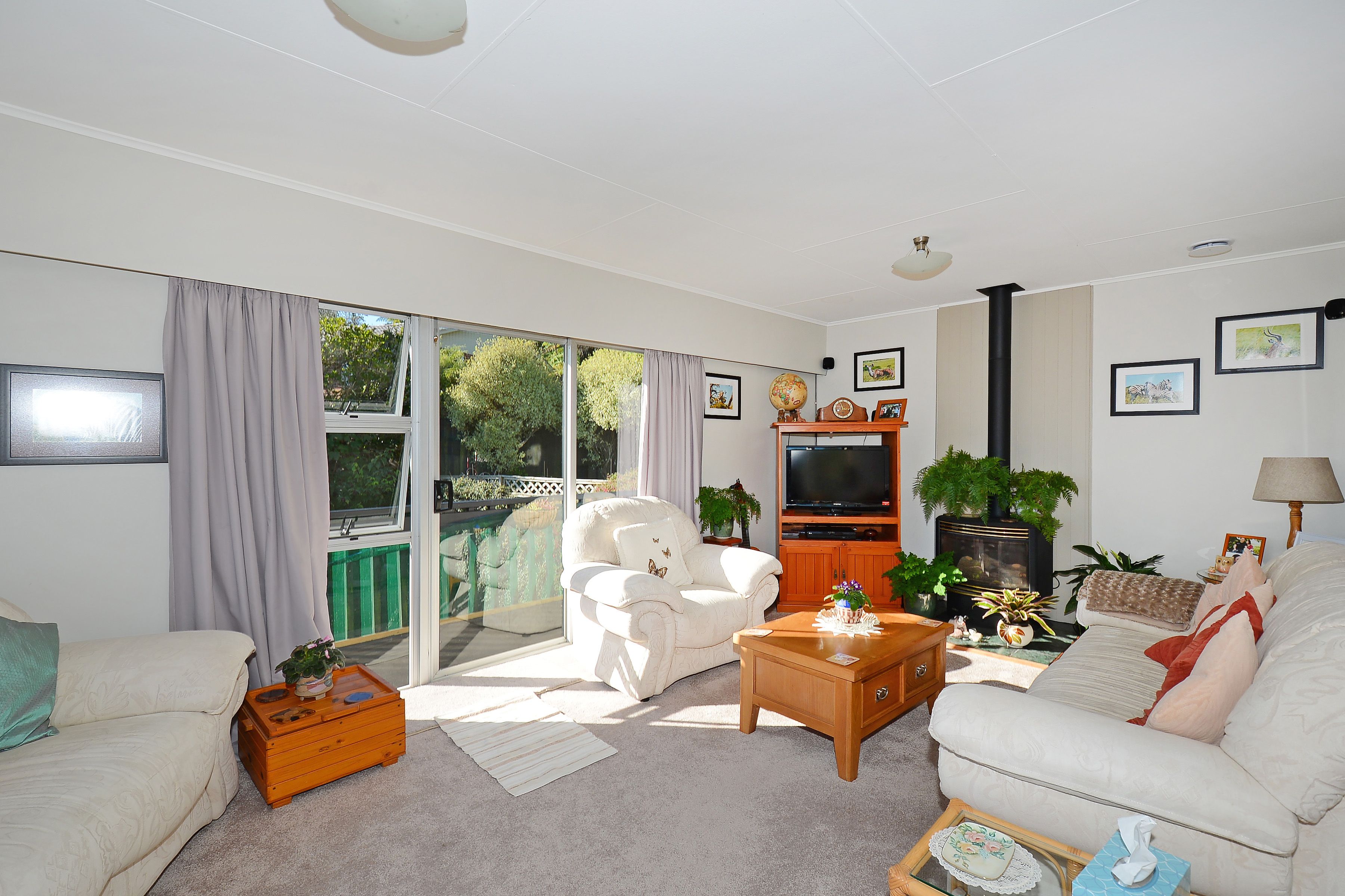 25 Vista Crescent, Maoribank, Upper Hutt City