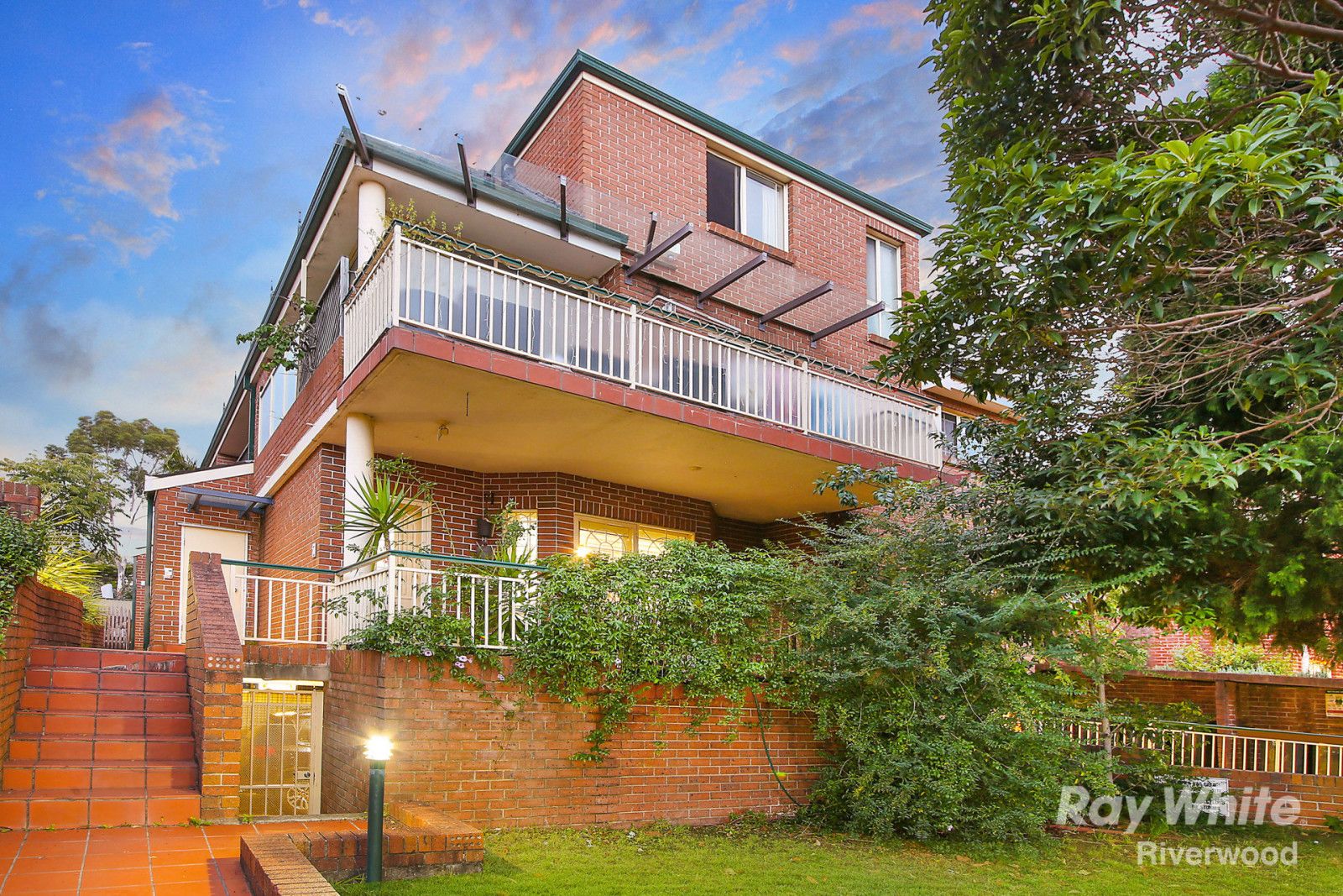 17 Coleridge Street, Riverwood NSW 2210