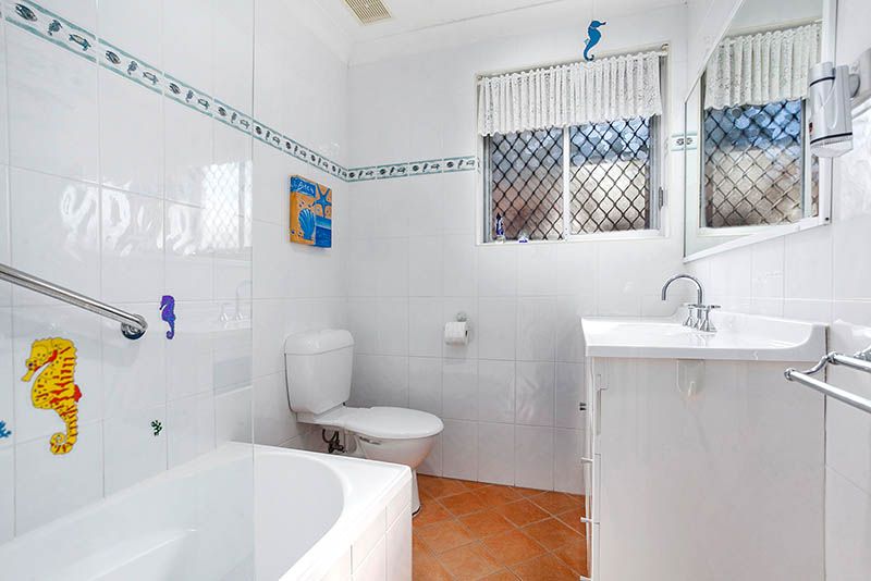 54 Brigadoon Circuit, Oak Flats, NSW 2529