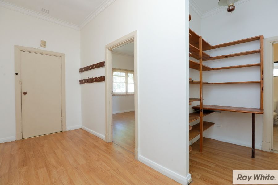 29 Wanaping Road, Kenwick, WA 6107